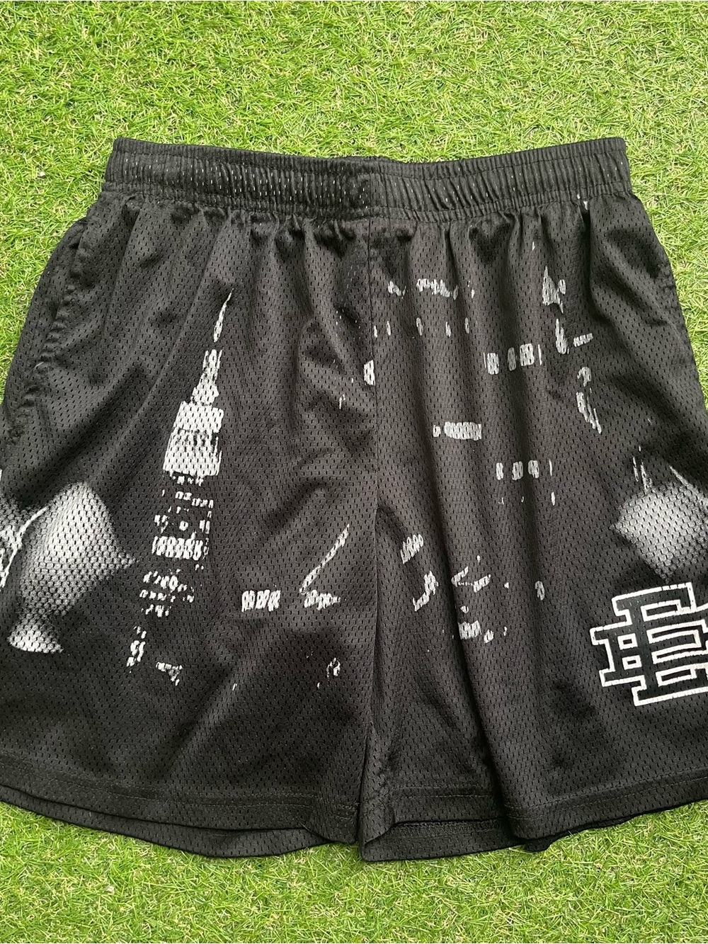 Eric Emanuel paint splatter black Shorts size Small R3PS